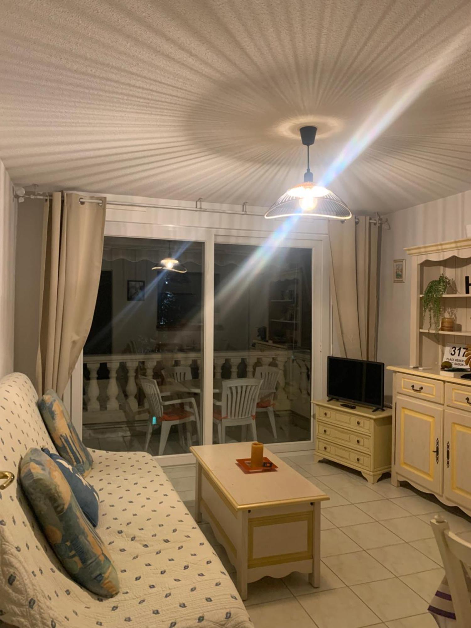 Appartamento Le Tropical Fréjus Esterno foto